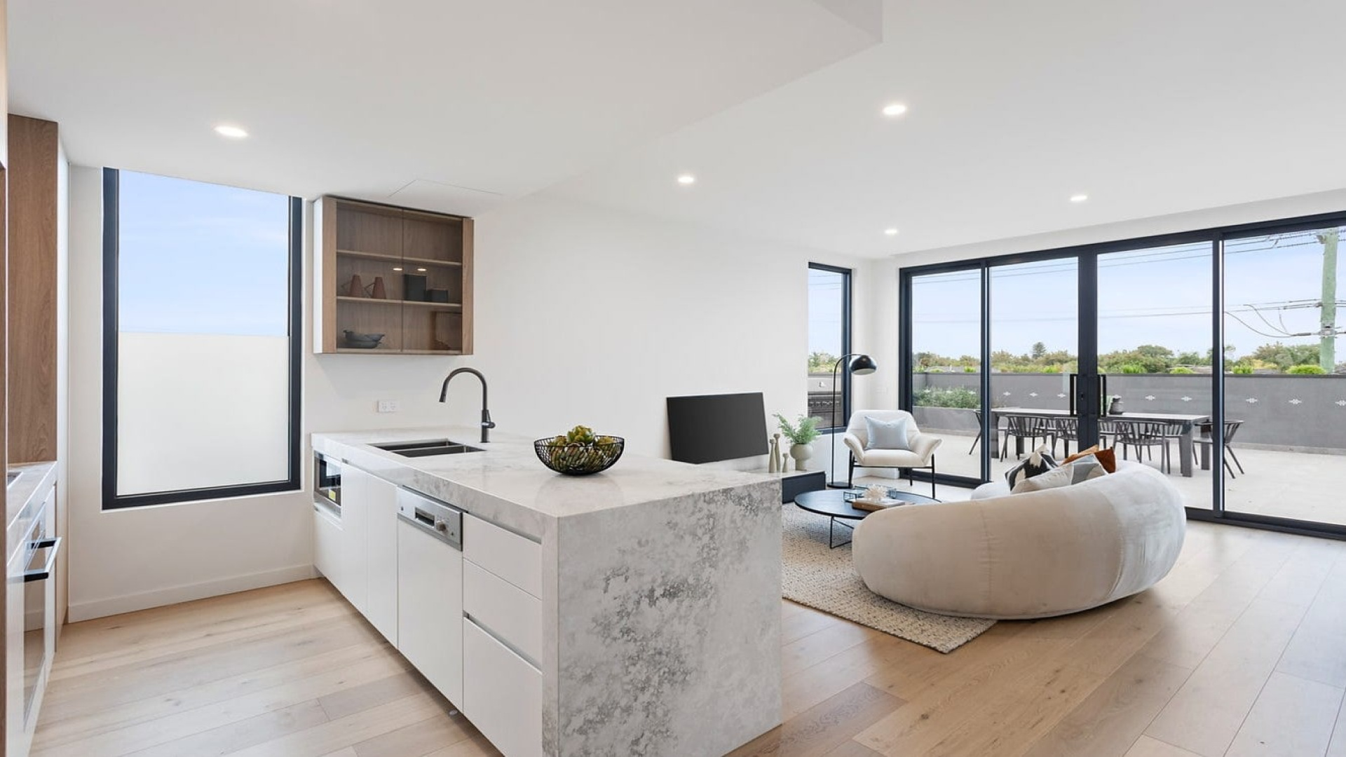 201/179 Booran Road, 3 Bedrooms Bedrooms, 0 ,2 BathroomsBathrooms,Apartment,For Sale,201/179 Booran Road,0,1015